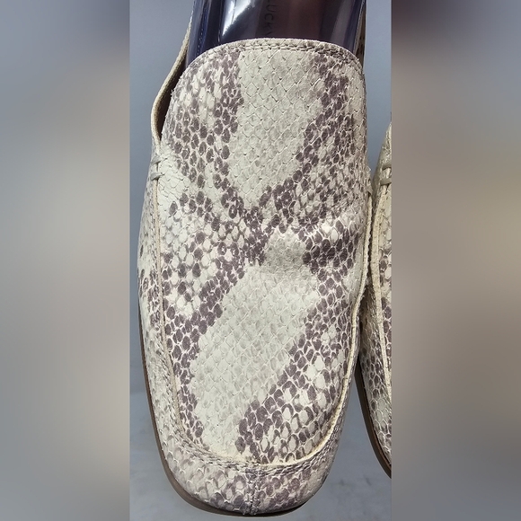 Lucky Brand Women's Canyen Leather Flat Loafer Shoes Slip On Size 7.5 Stucco - Picture 3 of 13